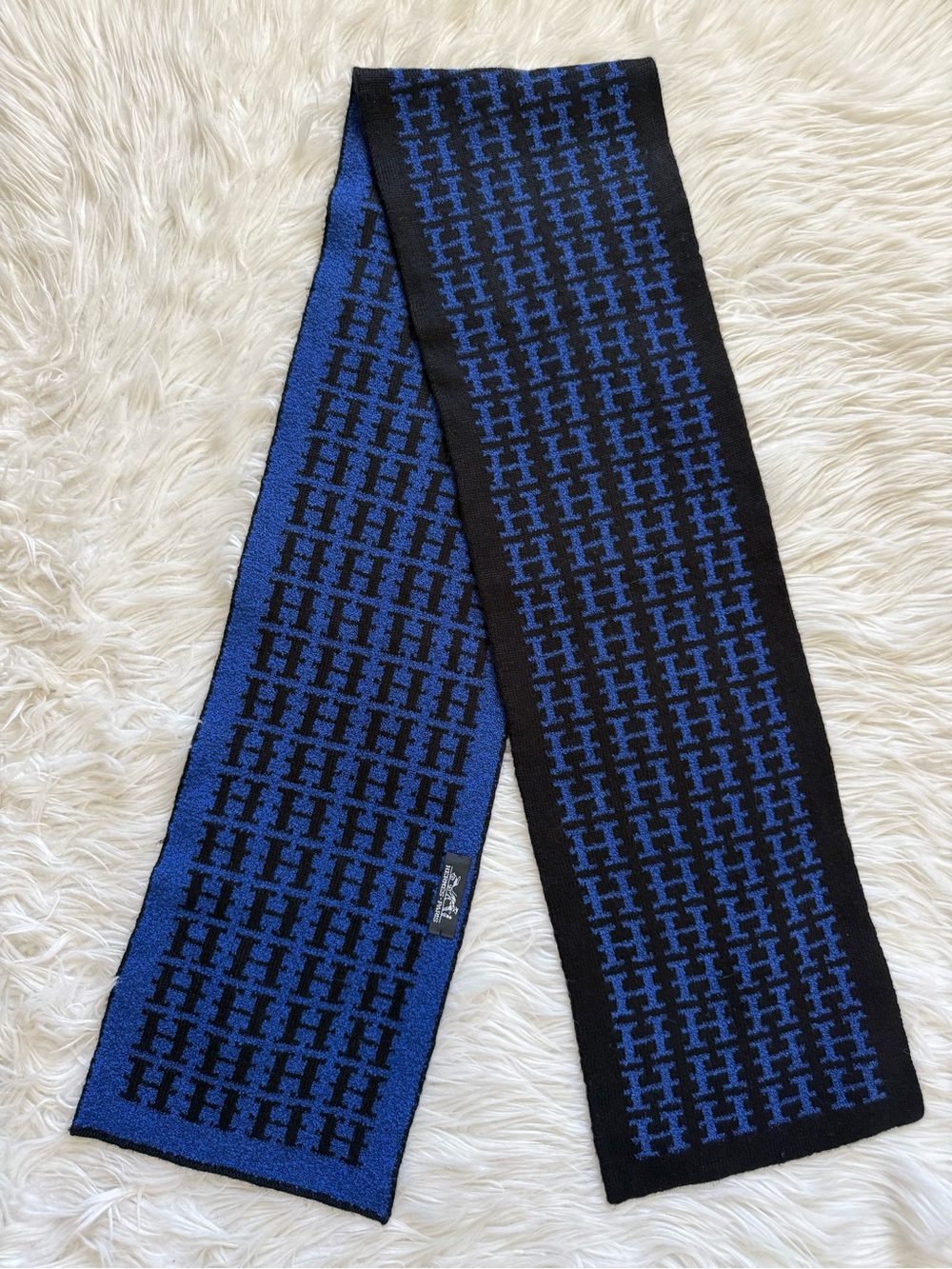 Hermes Knit Monogram Reversible Blue & Black Scarf (READ DESCRIPTION)
